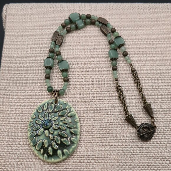 Jewelry - 22 Inch Aventurine Stones Handmade Glass Pendant Necklace B999